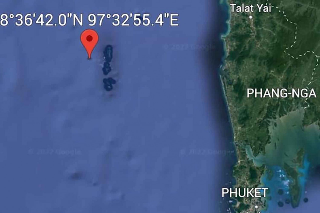 Separated by Covid, Vietnamese Man Paddling Towards India to Meet His Wife