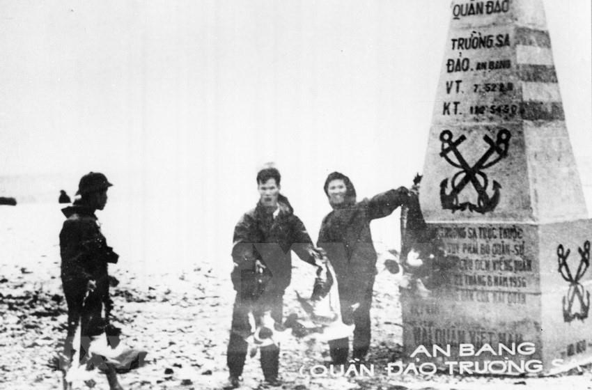 in photo liberation of truong sa archipelago