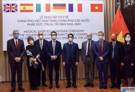 Vietnam gifts 550,000 face masks to EU countries in coronavirus fight