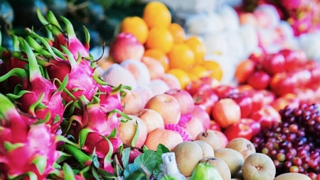 Vietnam-China trade: USD 88 million contracts for fruit and food products signed