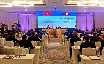 Vietnam, Laos Seek to Achieve Trade Target at 10% to 15% Per Year