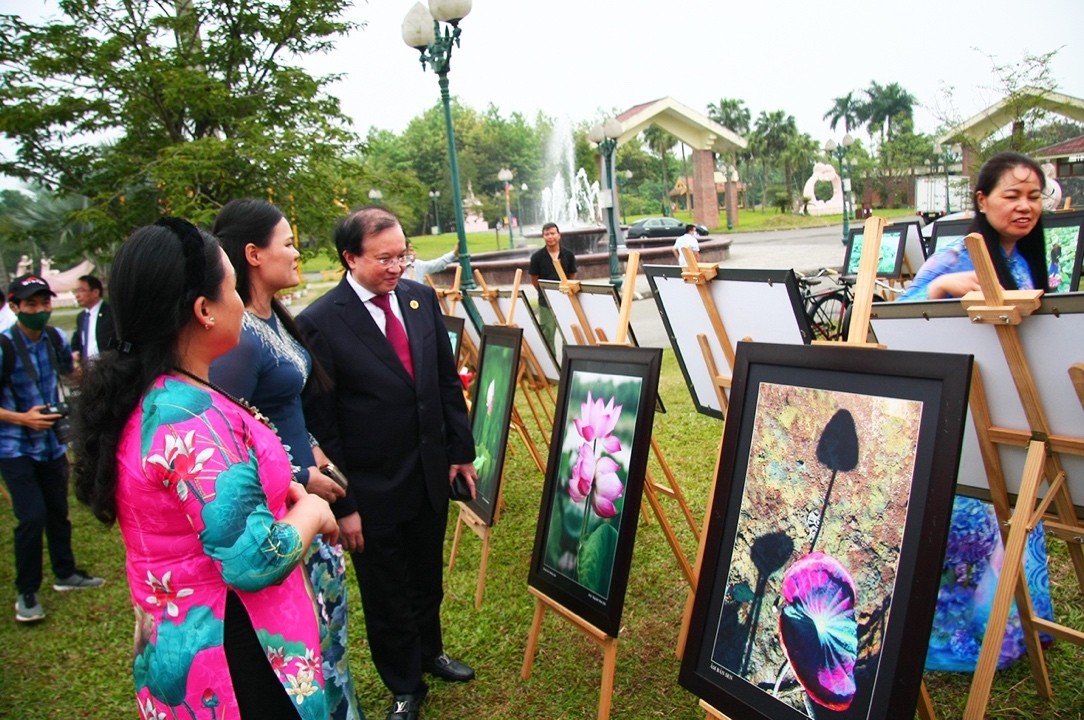 Vietnam Ethnic Group Cultural Day Underways in Hanoi