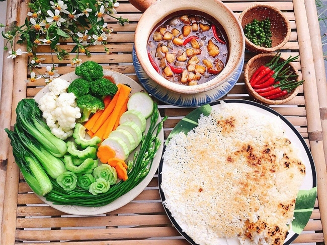 Recipe: Vietnamese Vegetable Dipping Sauce with Caramelized Fish Sauce
