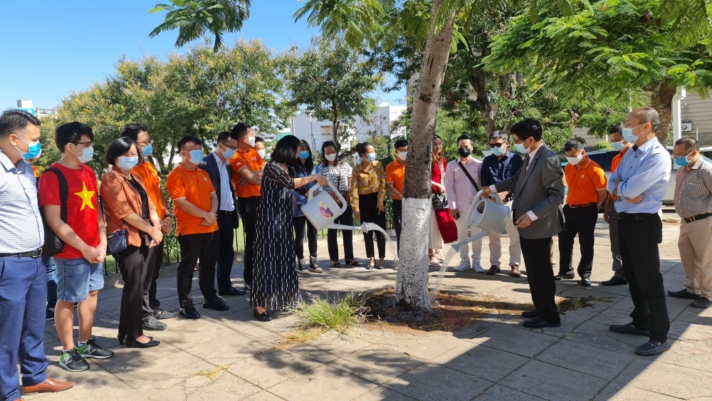 President Ho Chi Minh's 131st birth anniversary commemorated abroad