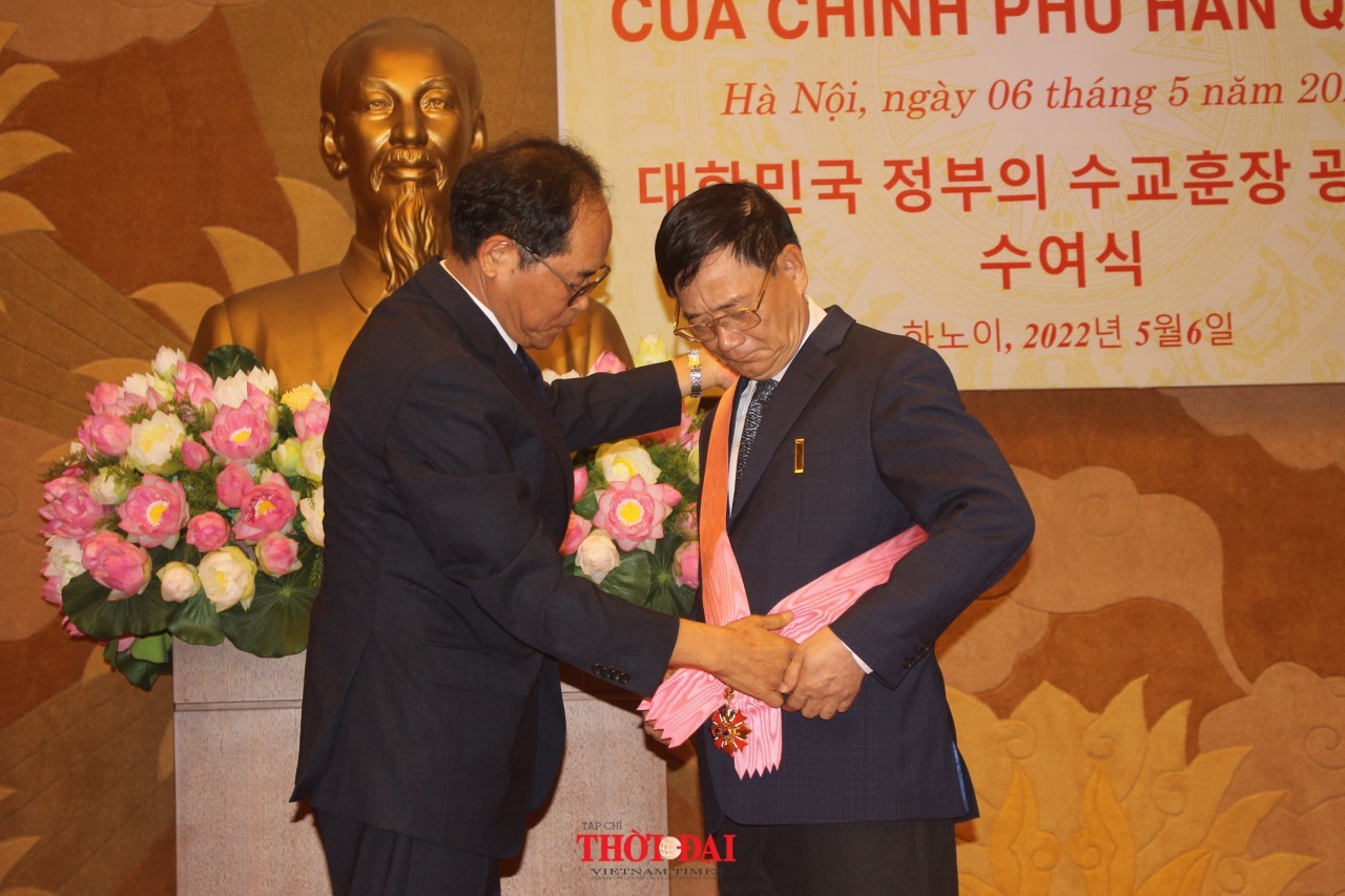 Former Chairman of Parliamentary Friendship Group Honoured with RoK’s Grand Gwanghwa Medal