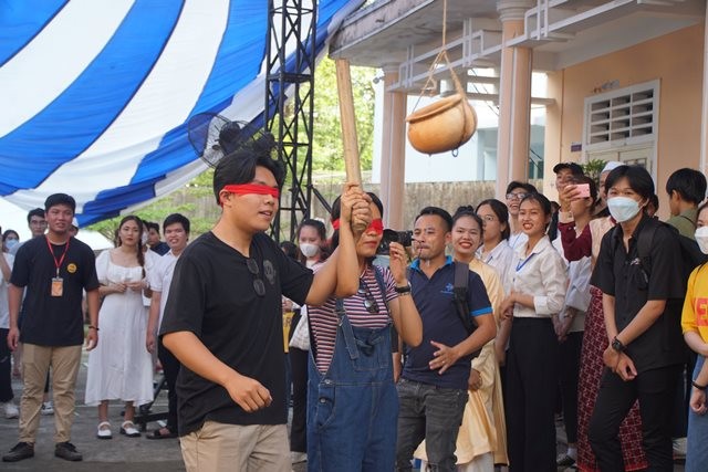 Vietnam Summer Fair - First Cultural-Industrial Fair Ever in Hue Vietnam Summer Fair - First Cultural-Industrial Fair Ever in Hue