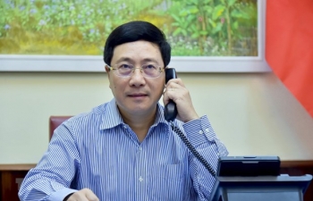 vietnam japan discuss covid 19 fight economic cooperation