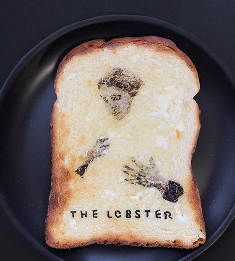 japanese artist makes her creations on plain bread using edible ingredients