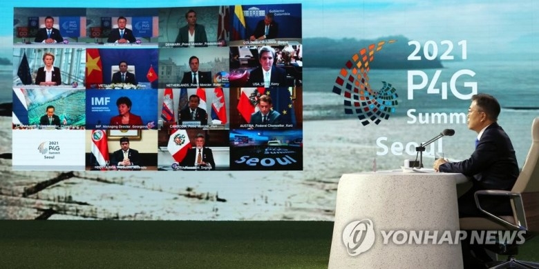 PM proposes six solutions at 2021 P4G Seoul Summit