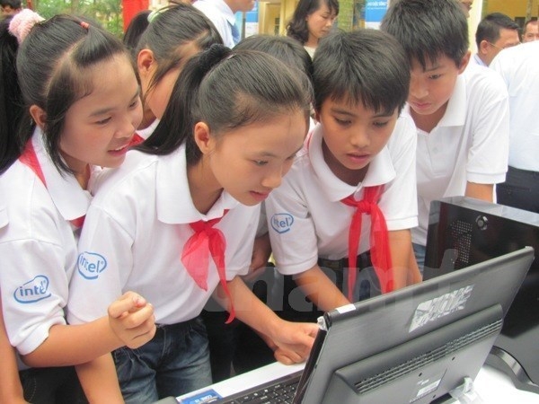 UNICEF welcomes Vietnam's first national-level programme on child protection online