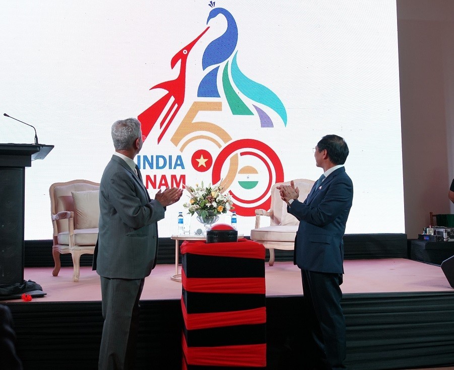 logo of the Vietnam-India 50-year-ties was announced