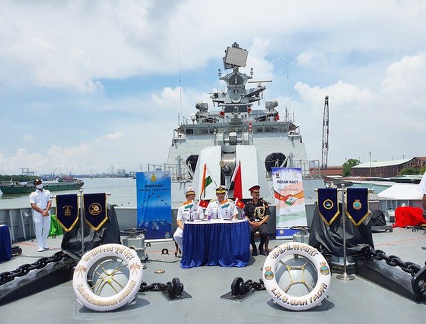2 Indian Navy Ships Begin 3-day visit Ho Chi Minh City