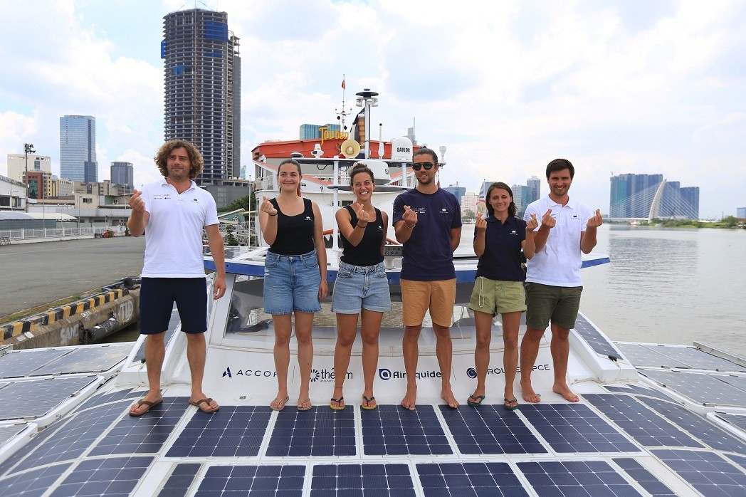 Close Up Of The World’s First Hydrogen-Powered, Zero-Emission Vessel