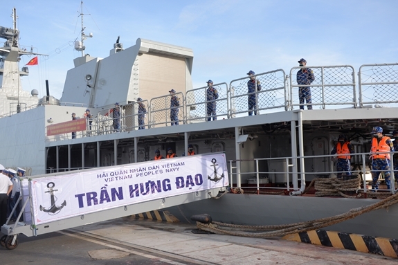 Vietnamese frigates depart for Army Games 2021 in Russia