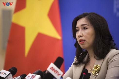 fm spokesperson peace corps volunteers teaching english in vietnam to help boost ties