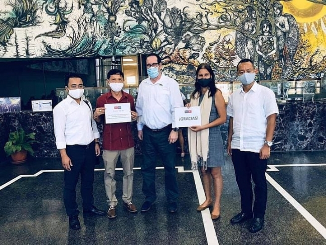 Vietnamese alumni aids Cuba's COVID-19 fight