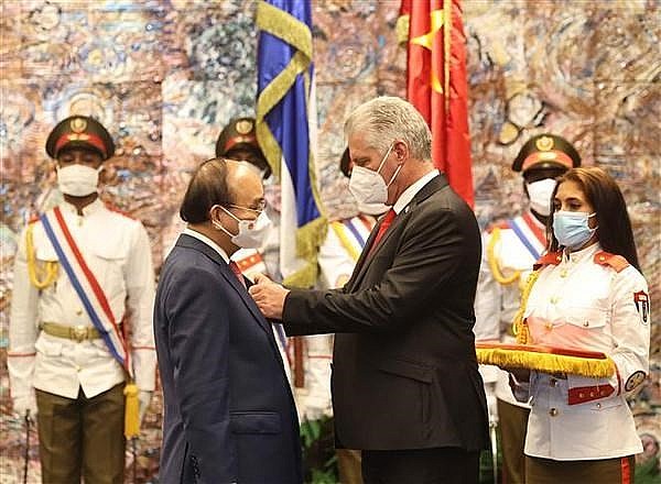 Vietnamese President Honoured with The Noblest Reward of Cuban State