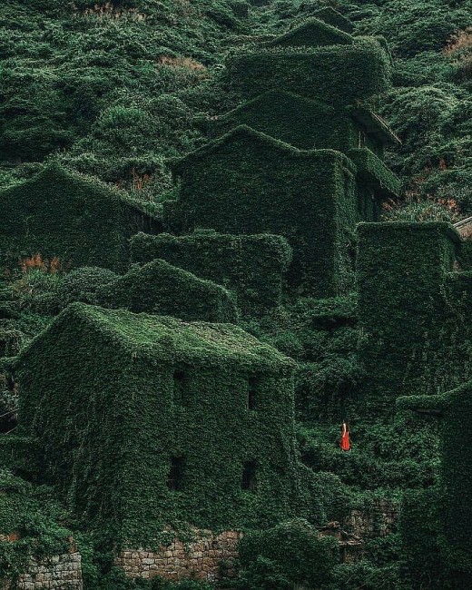 12 Breathtaking Forgotten Places And Ruins Around The World