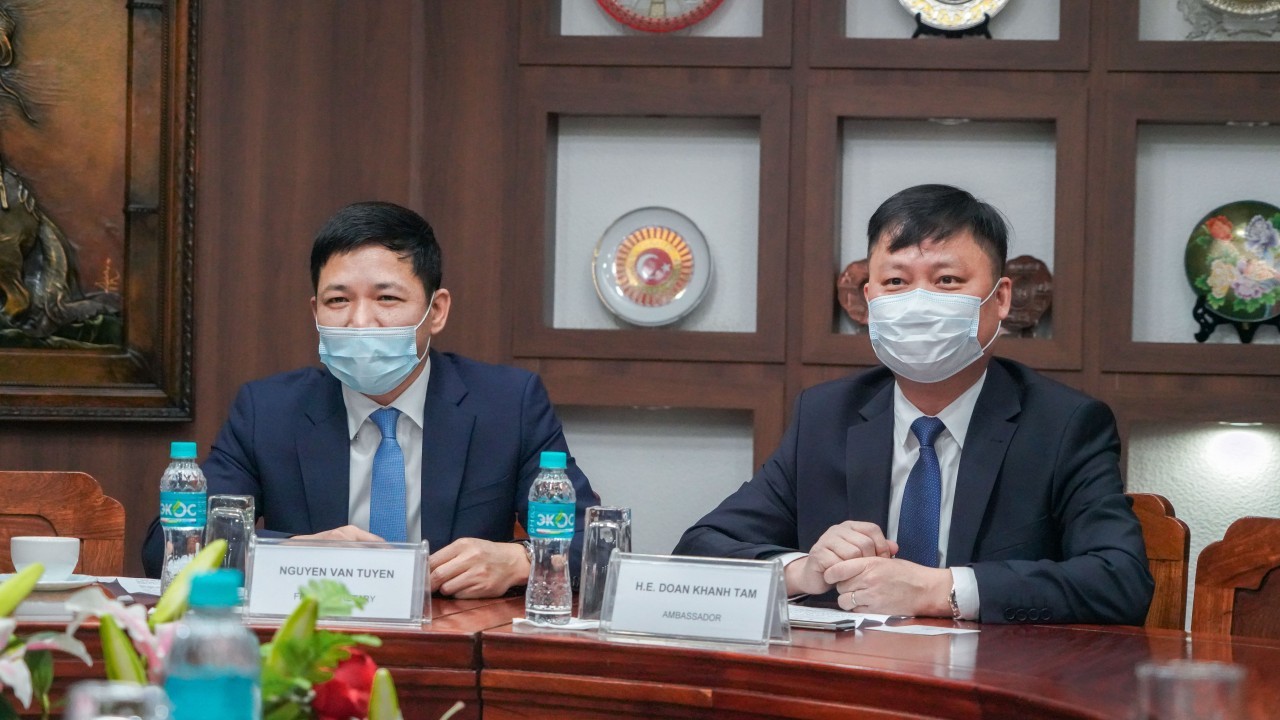 Vietnam, Mongolia to Further Boost Trade, Tourism and People-to-People Exchanges