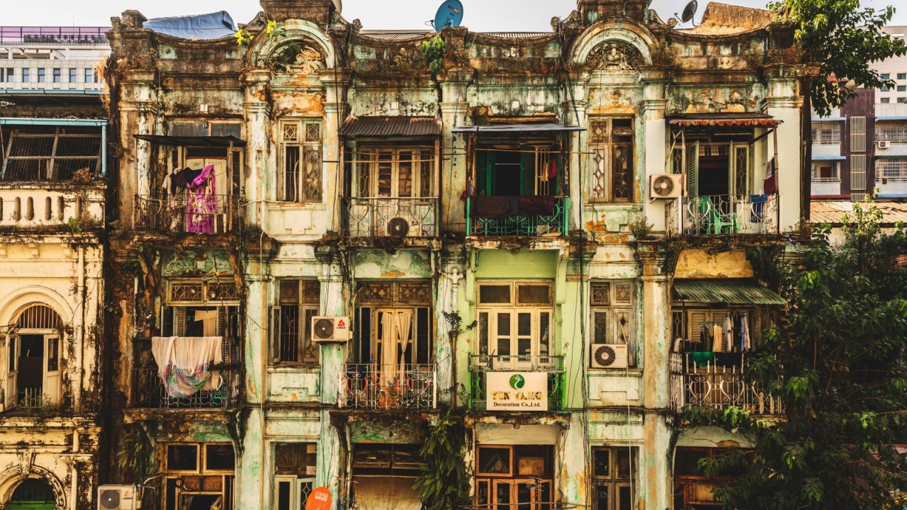 Photo of Hue Woman Recognized at 10th National Geographic Traveller Photography Competition