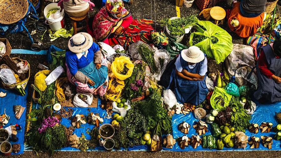 Photo of Hue Woman Recognized at 10th National Geographic Traveller Photography Competition