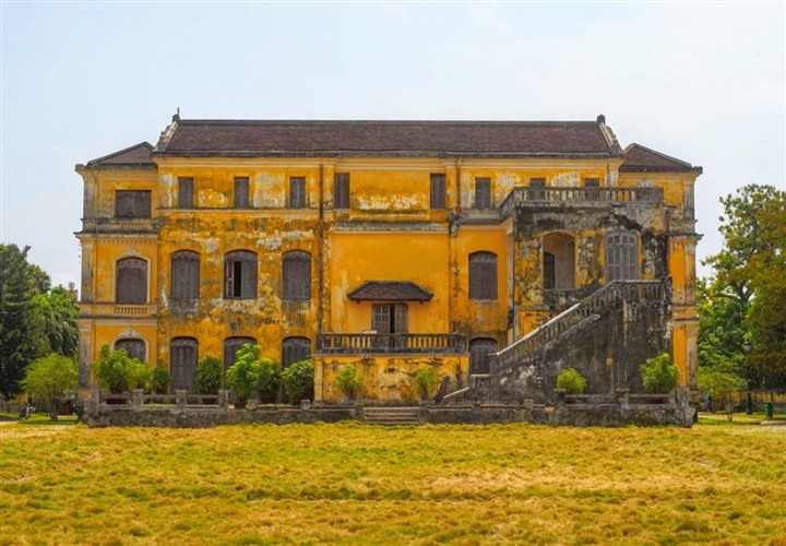 The Splendor of Unique 104-Year-Old 'Castle' in Hue