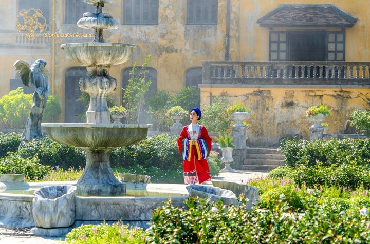 The Splendor of Unique 104-Year-Old 'Castle' in Hue