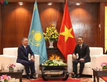 top legislator kazakhstan can partner with da nang in light industry import export tourism