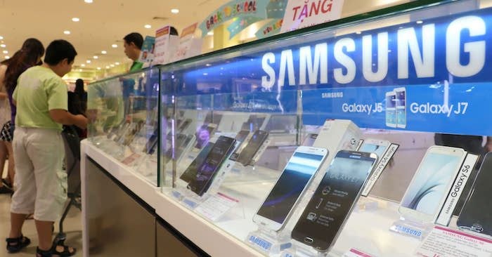why most vietnamese dont buy made in vietnam smartphones