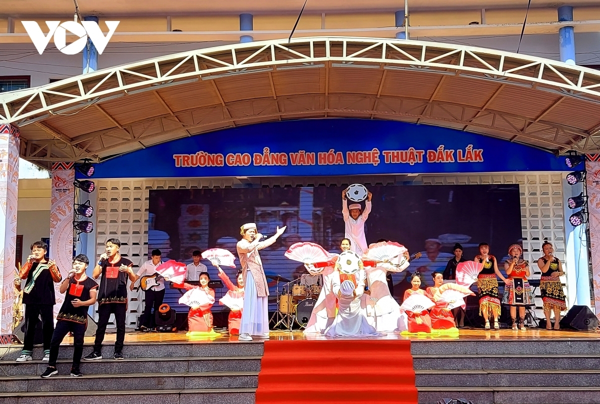 Vietnam indonesia cultural contest held in dak lak