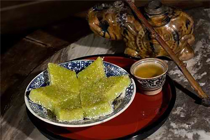 A Brief Guide to Vietnam's Almost-Lost Dessert