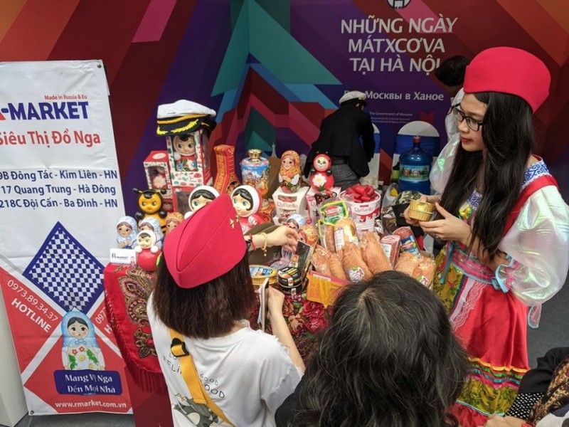moscow days in hanoi draws huge attention
