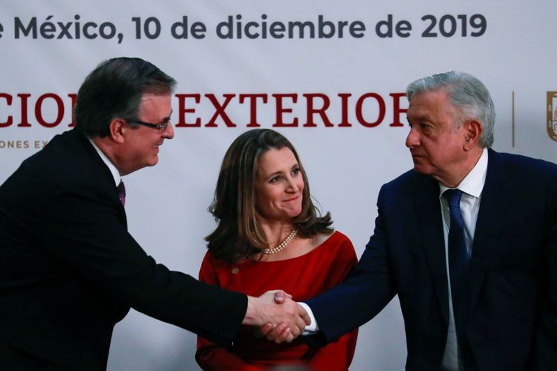 us canada and mexico sign agreement to replace nafta