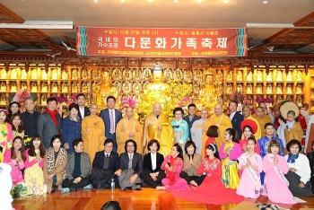 Vietnamese Buddhist followers in RoK celebrate upcoming New Year