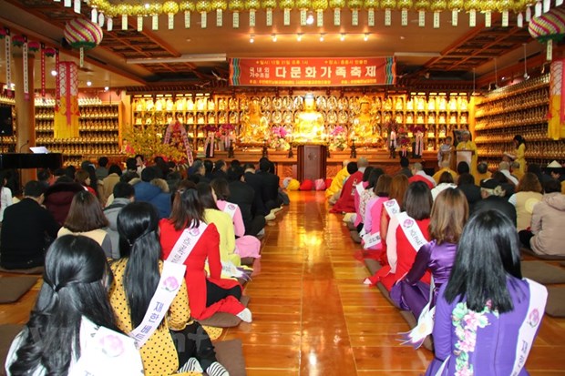 vietnamese buddhist followers in rok celebrate upcoming new year