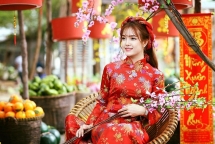 new year gifts presented to soldiers on song tu tay island