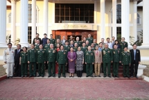 vietnamese in laos work to strengthen solidarity