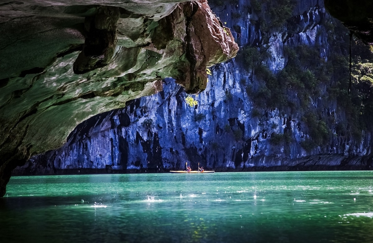 Canadian newspaper praised Ha Long Bay one of a must- visit destination