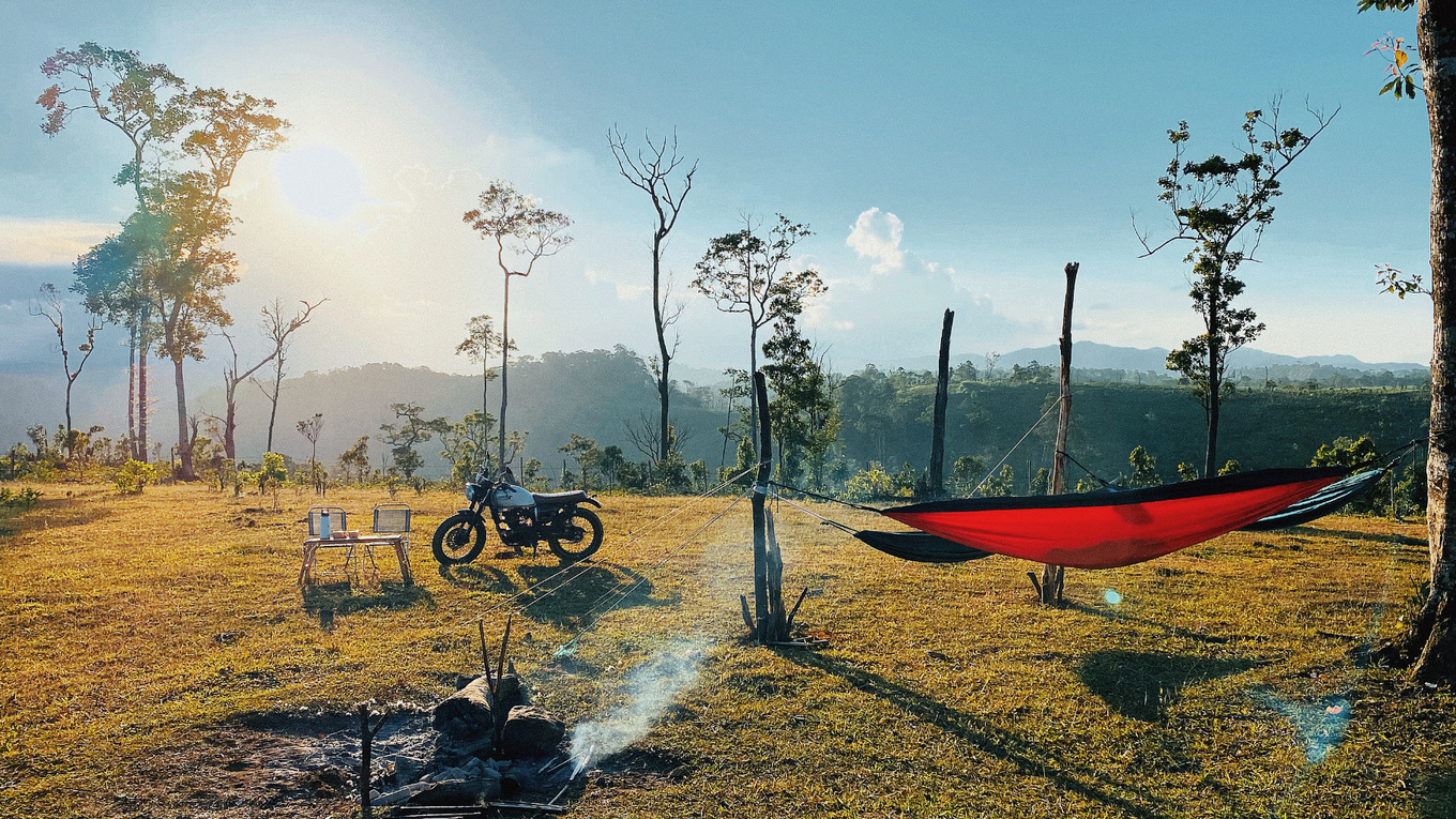 Vietnamese choosing forest camping to escape Covid-19