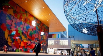 apple removed nearly 30000 applications from china store