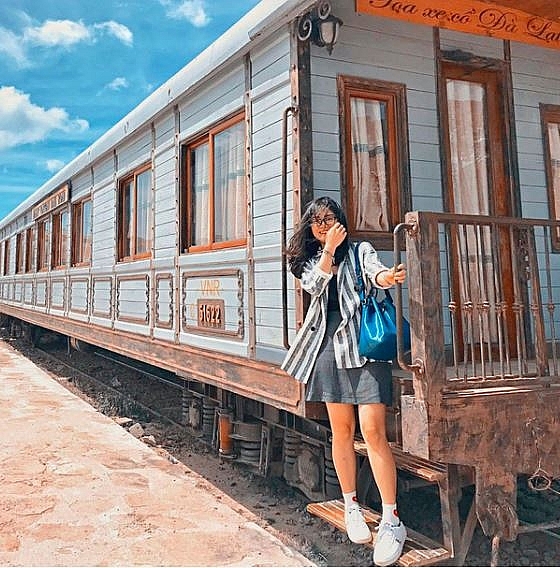 undefined 2400 dalat railway 3
