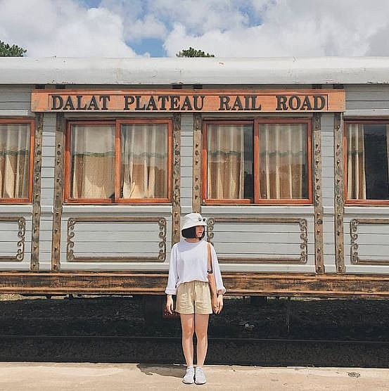 undefined 2404 dalat railway 6
