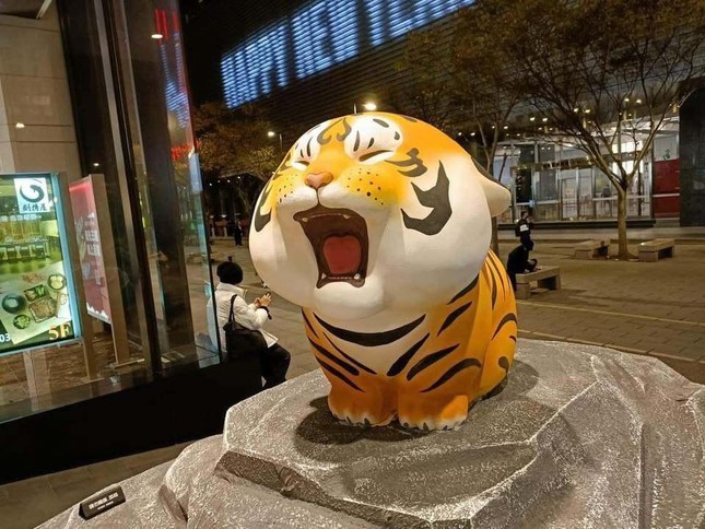 Lunar New Year 2022: Who Let The Tigers Out?