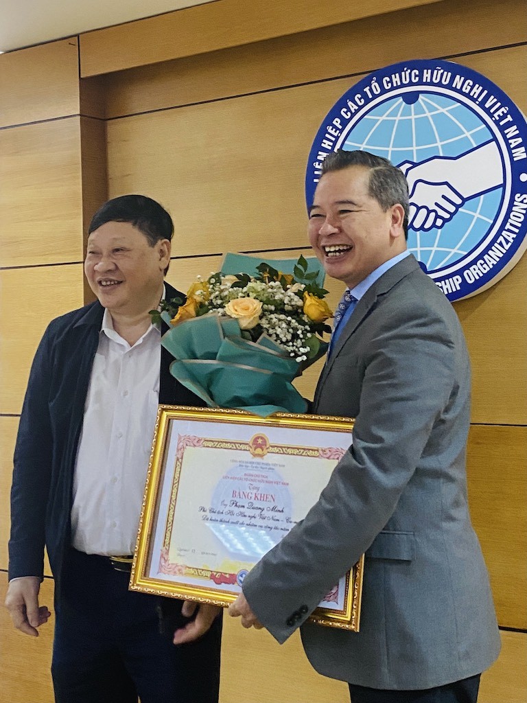 Toà hoà bình số 4
