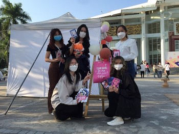 Vietnamese Youth Enjoys Latest K-Trends at Korea Culture Fair in Hanoi