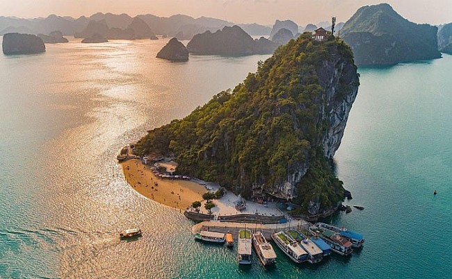 Discover the Hidden Gem of Ha Long Bay: Ti Top Island