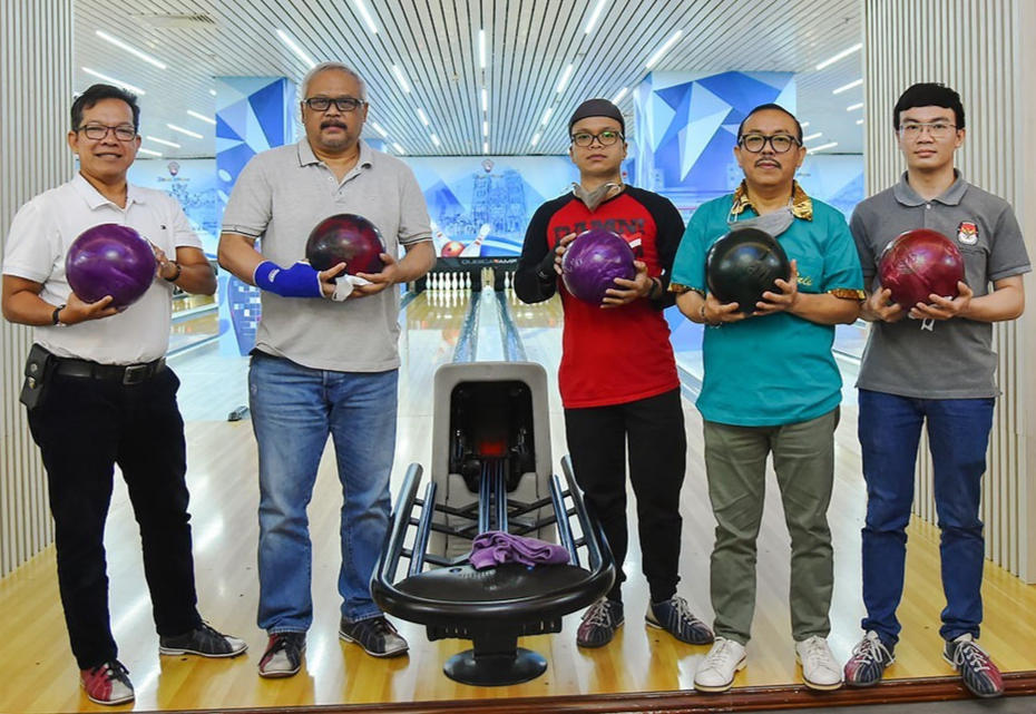 Friendly Bowling tournament of ASEAN Embassies in Hanoi Friendly Bowling tournament of ASEAN Embassies in Hanoi