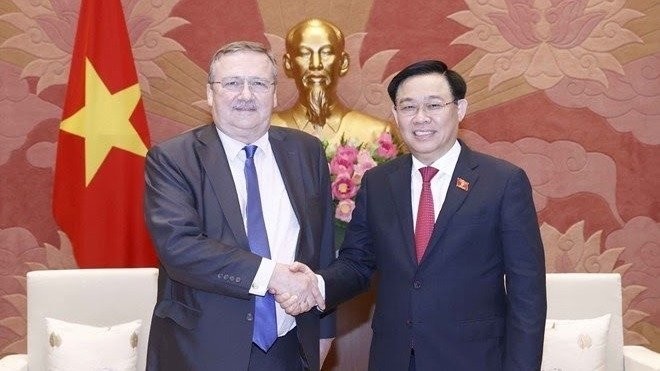 National Assembly Chairman Vuong Dinh Hue Starts Official Visit to Hungary