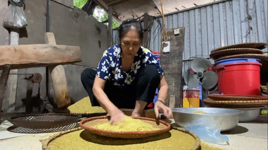 Hanoi’s Autumn Signature: Me Tri Green Rice