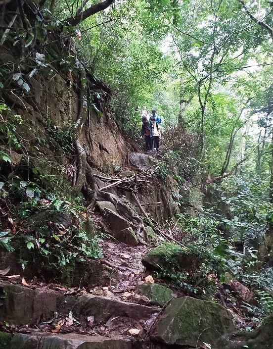The Emotion Rollercoaster of Hiking the Lang Son's "Everest"